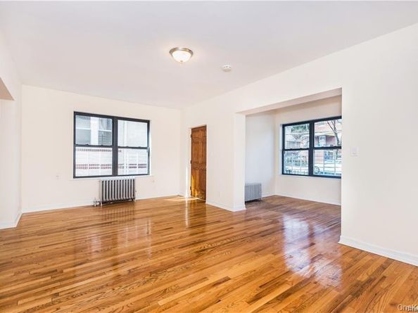 204 W 260th Street, Bronx NY 10471