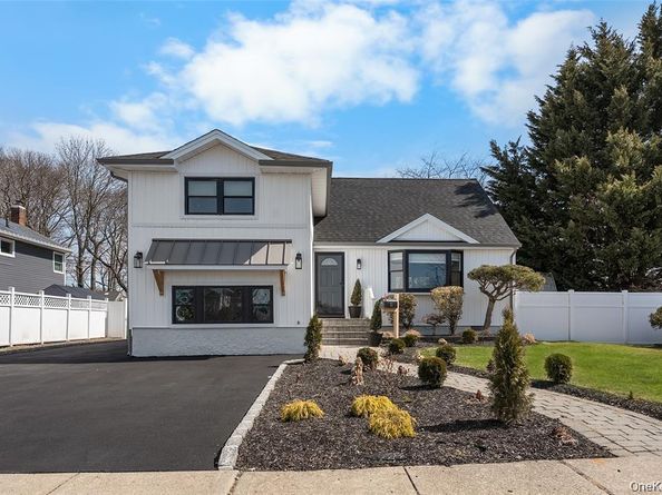 53 Elizabeth Drive, Bethpage NY 11714