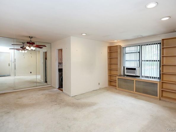 189-19 39th Avenue 118, Flushing NY 11358