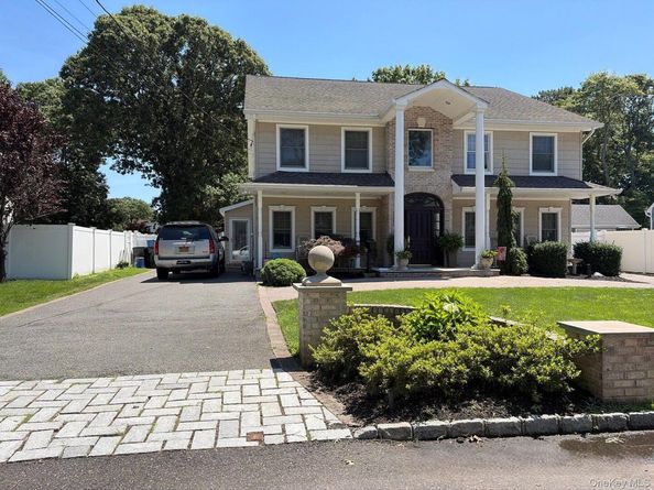 1133 Patricia Avenue, West Islip NY 11795
