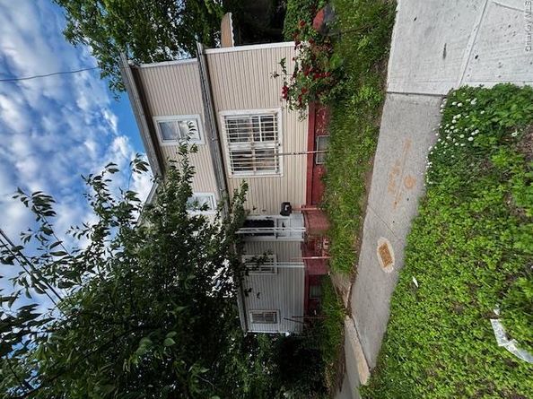 18502 Baisley Boulevard, Saint Albans NY 11412
