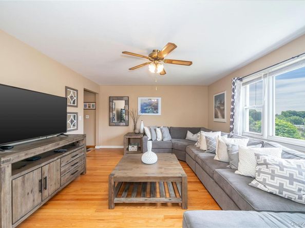 191 Hildreth Place, Yonkers NY 10704