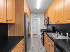 85-10 151 Avenue 2D, Howard Beach NY 11414