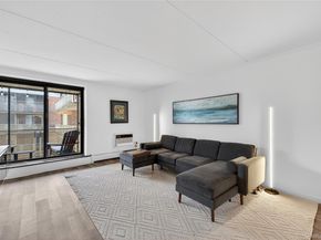 100 Clinton Avenue 3C, Mineola NY 11501