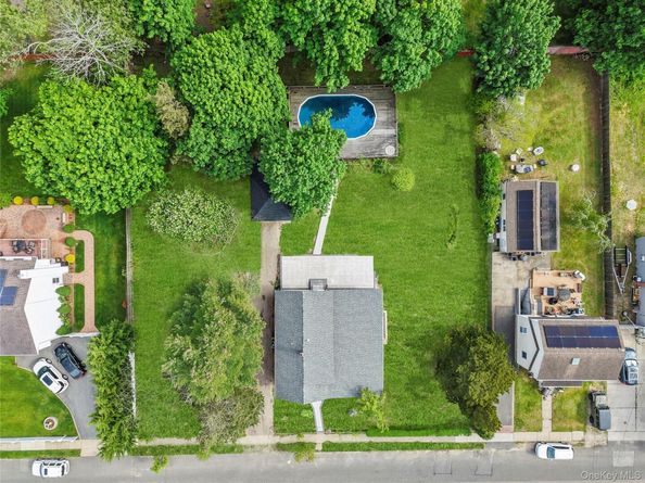 74 Lincoln Avenue, Islip Terrace NY 11752