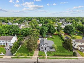 74 Lincoln Avenue, Islip Terrace NY 11752