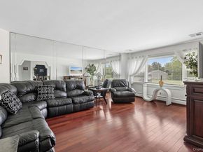 9 Dove Lane, Bay Shore NY 11706