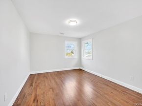339 Avenue B, Ronkonkoma NY 11779