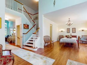 17 Tappanwood Drive, Locust Valley NY 11560