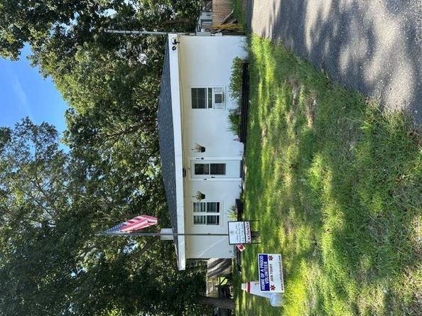 14 Coolidge Road, Hampton Bays NY 11946