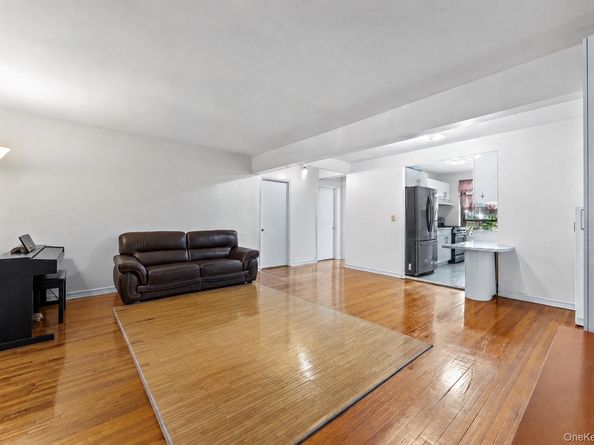 211-02 73rd Avenue 1H, Bayside NY 11364