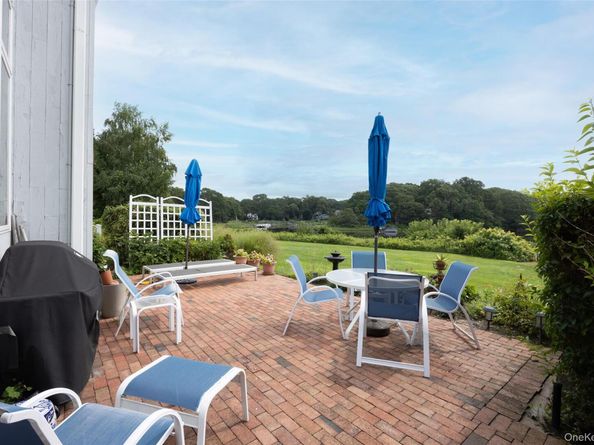 400 Noyack Road E2, Southampton NY 11968