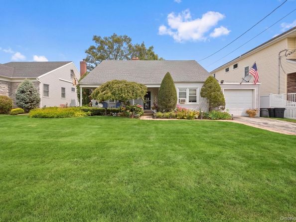 2906 Court Street, Oceanside NY 11572