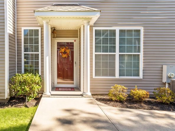 6 Halley Lane, Miller Place NY 11764