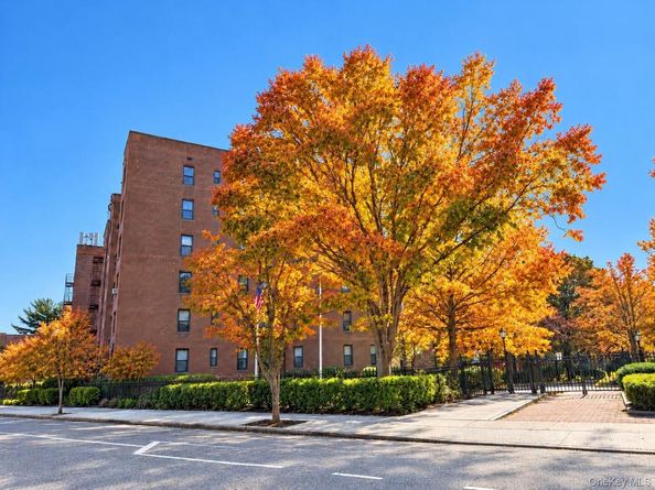 150-30 71th Ave 2J, Kew Garden Hills NY 11367