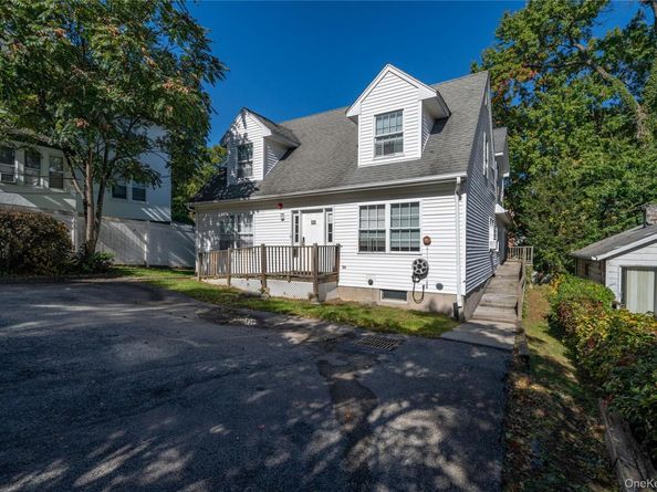 15 Summit Avenue, New Rochelle NY 10801