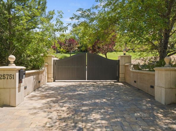25751 Elena Road, Los Altos Hills CA 94022