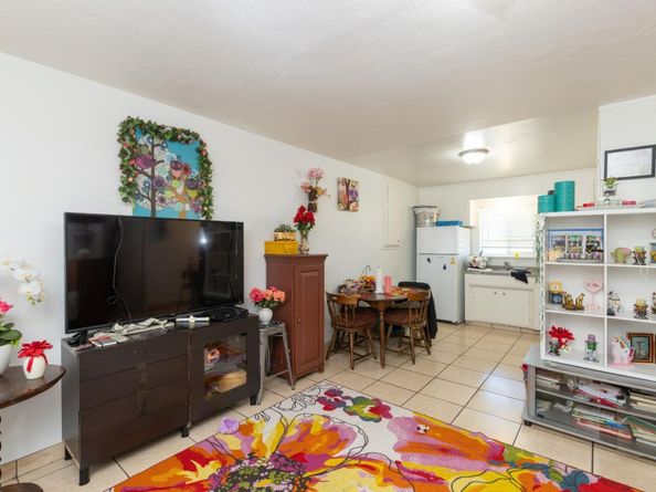 Calabasas, Watsonville CA 95076
