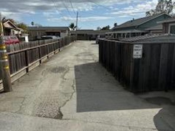 Calabasas, Watsonville CA 95076