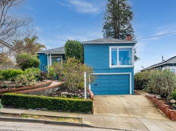 4224 Lincoln Avenue