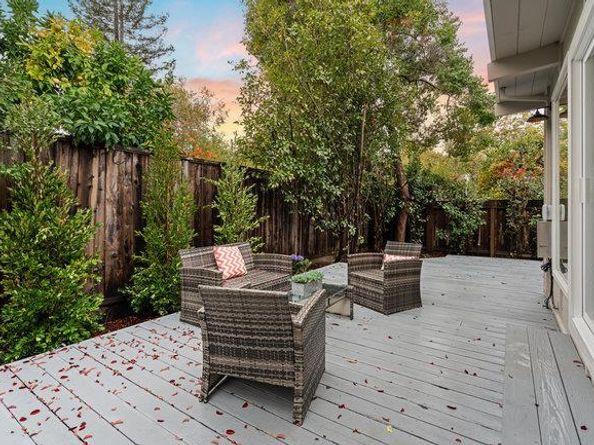 3902 Laguna, Palo Alto CA 94306