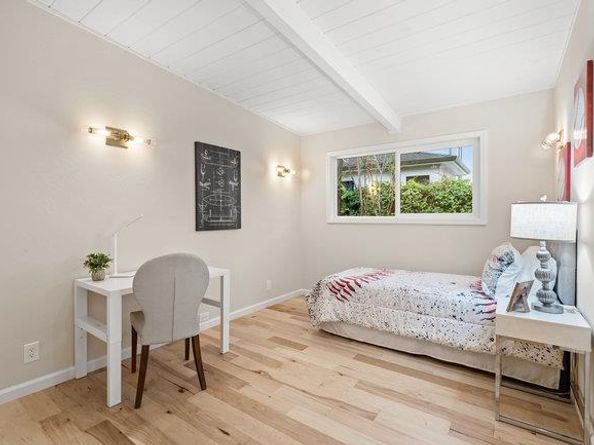 3902 Laguna, Palo Alto CA 94306