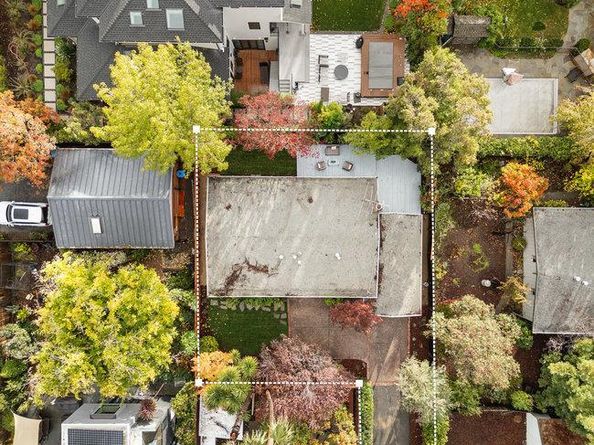 3902 Laguna, Palo Alto CA 94306