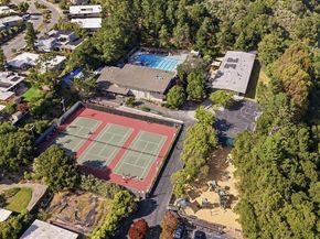 2203 Allegheny Way, San Mateo CA 94402