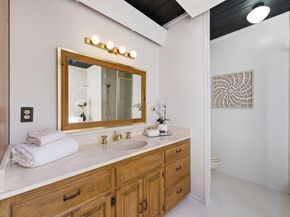 2203 Allegheny Way, San Mateo CA 94402