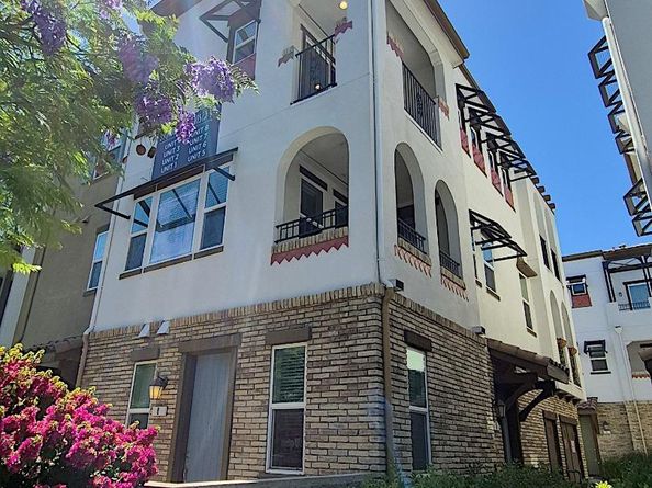 97 Montecito Vista Drive 8, San Jose CA 95111