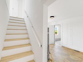 8227 Ney Avenue, Oakland CA 94605
