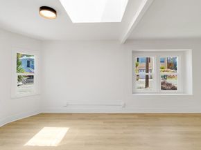 8227 Ney Avenue, Oakland CA 94605