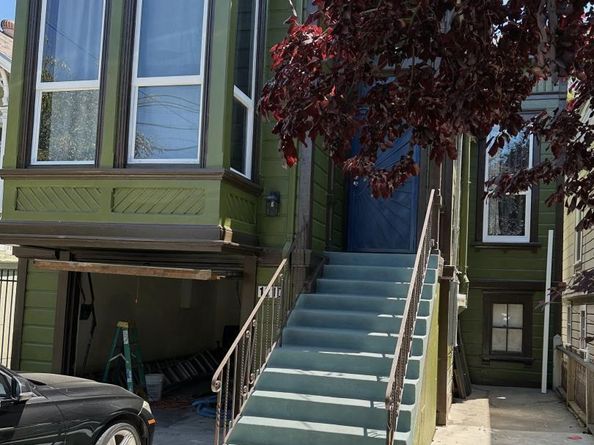 1210 Peralta Street, Oakland CA 94607