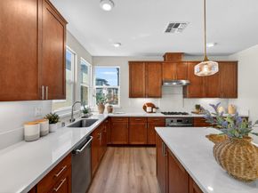 552 Galt Terrace 4, Sunnyvale CA 94085
