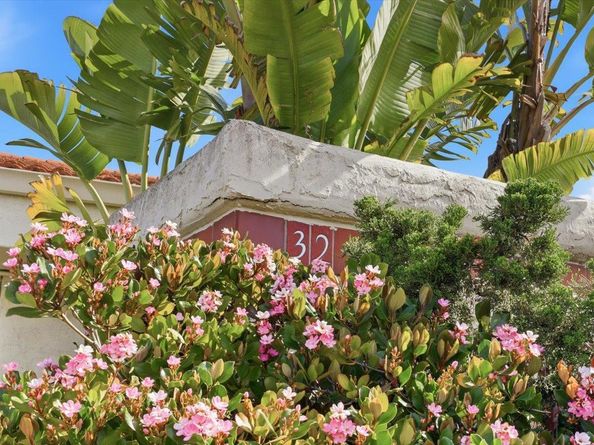 32 Lido Circle, Redwood City CA 94065