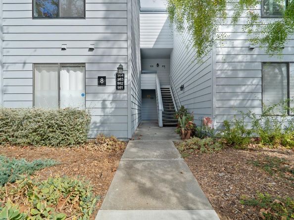 905 W Middlefield Road 982, Mountain View CA 94043