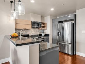 88 E San Fernando Street 1403, San Jose CA 95113