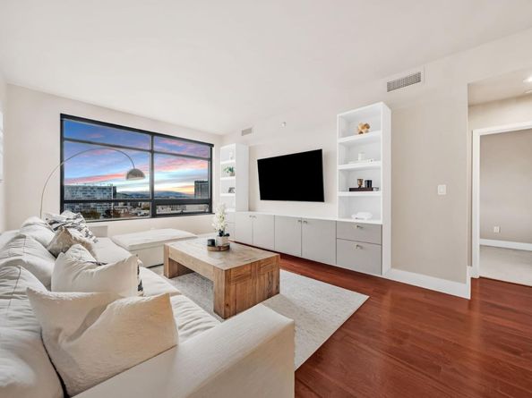 88 E San Fernando Street 1403, San Jose CA 95113