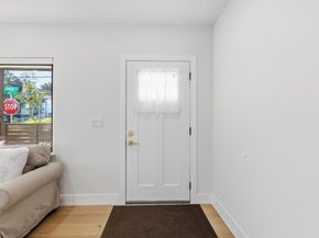 895 Laurel Avenue, Belmont CA 94002