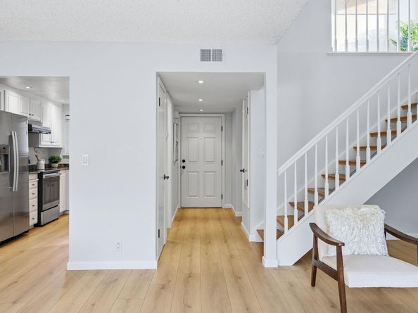 107 Evandale, Mountain View CA 94043