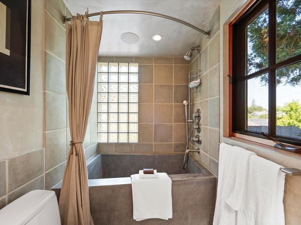 705 University Avenue, Los Altos CA 94022
