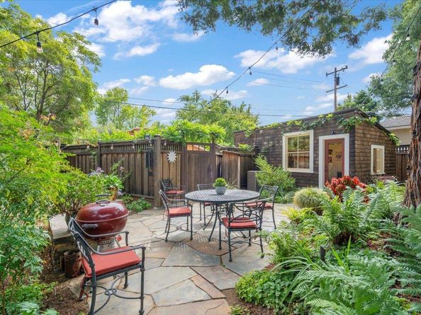 705 University Avenue, Los Altos CA 94022