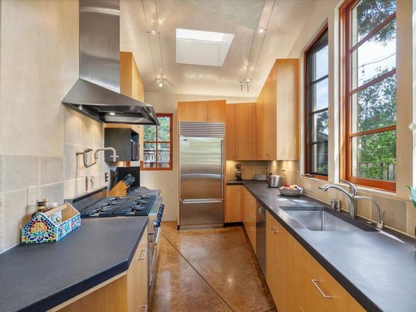 705 University Avenue, Los Altos CA 94022