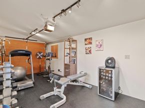 705 University Avenue, Los Altos CA 94022