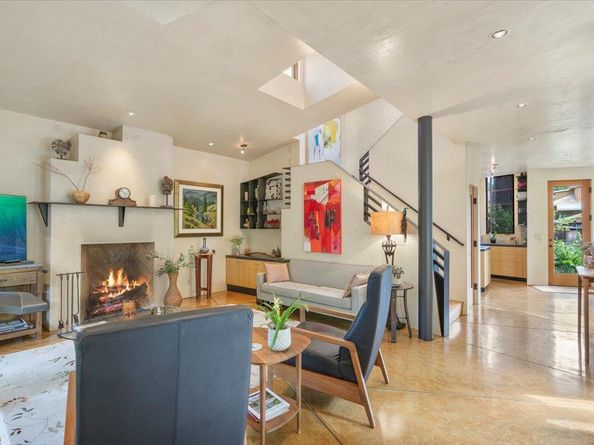 705 University Avenue, Los Altos CA 94022