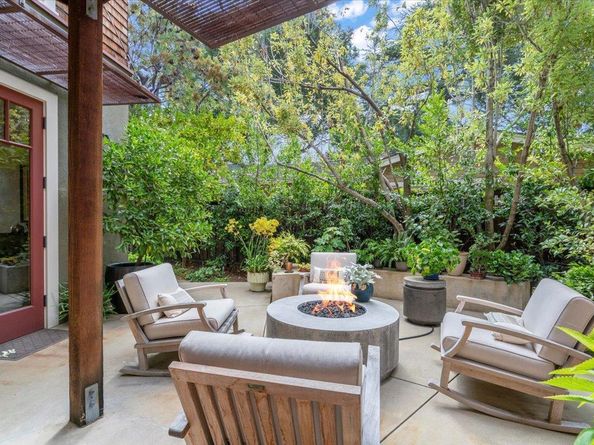 705 University Avenue, Los Altos CA 94022