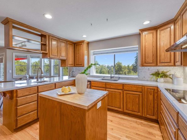 22346 Mcclellan Road, Cupertino CA 95014
