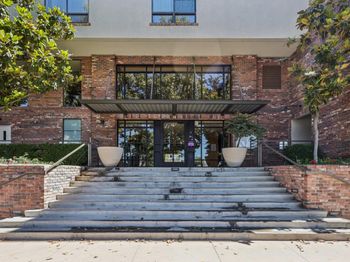 1060 S 3rd Street