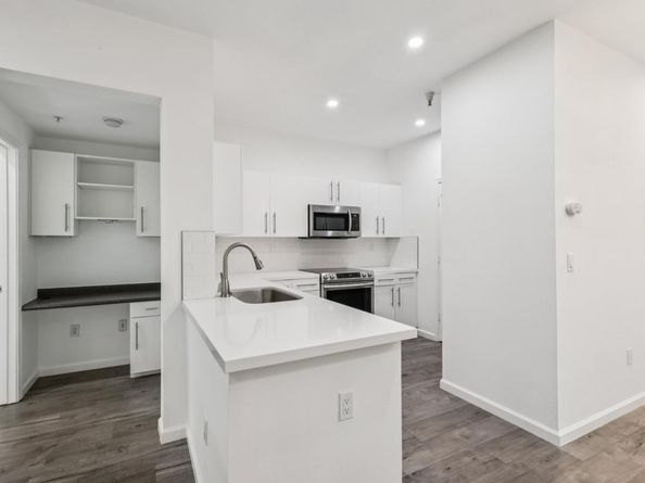 1060 S 3rd Street 129, San Jose CA 95112