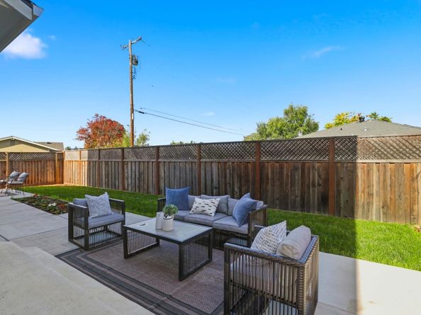 1685 Zinnia Lane, San Jose CA 95124